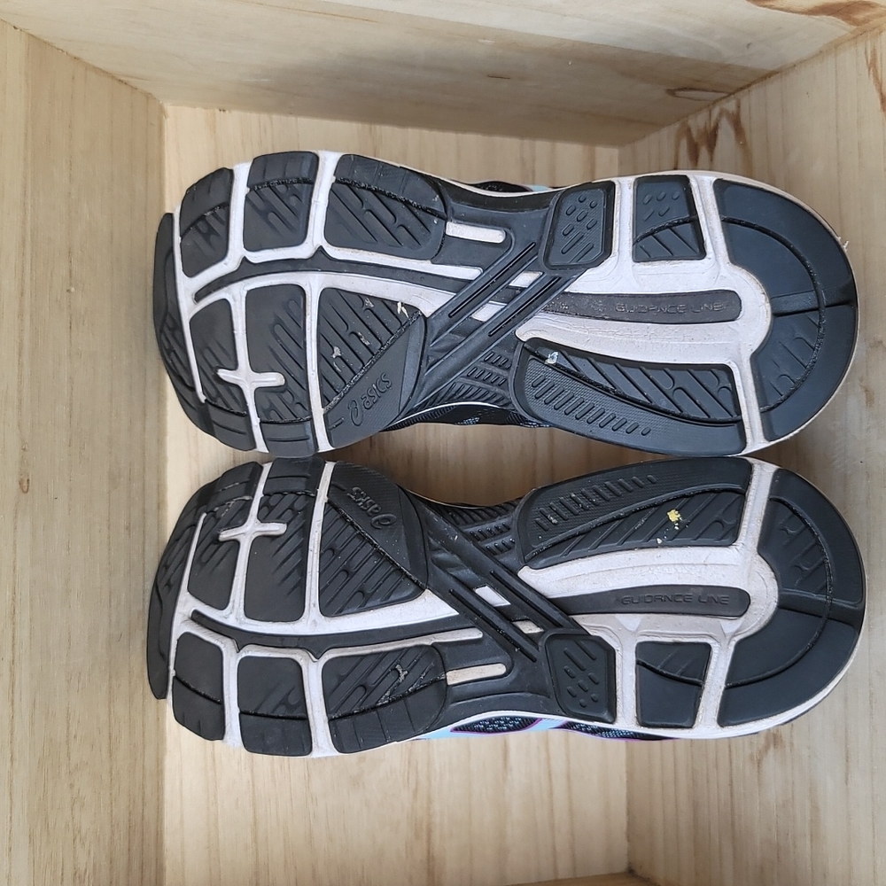 Asics Womens GT-2000 7 Running Shoes - Picture 8 of 9